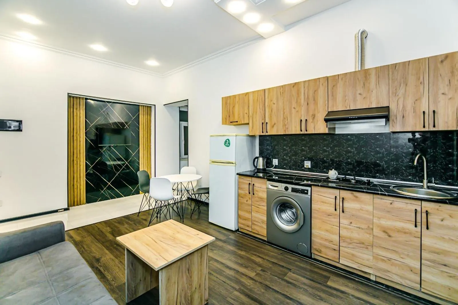 M Estate. 2 Room Home In Targovu Baku Azerbaïdjan