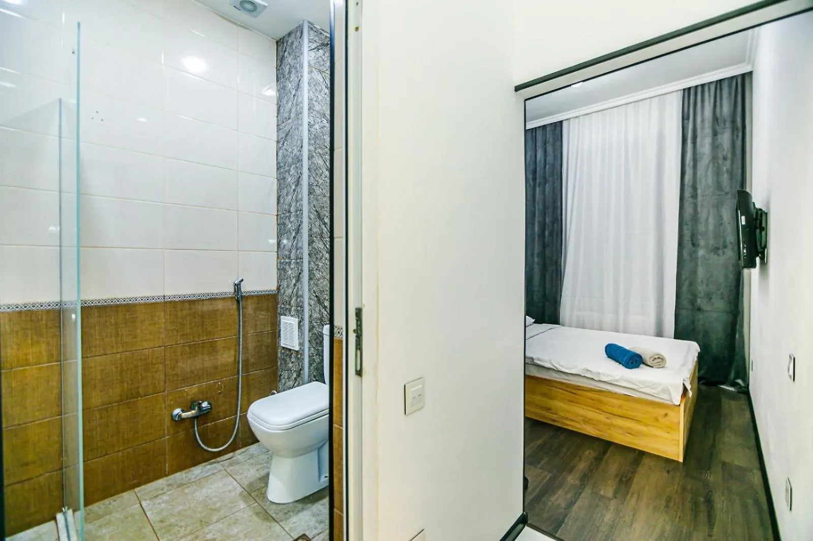 M Estate. 2 Room Home In Targovu Baku