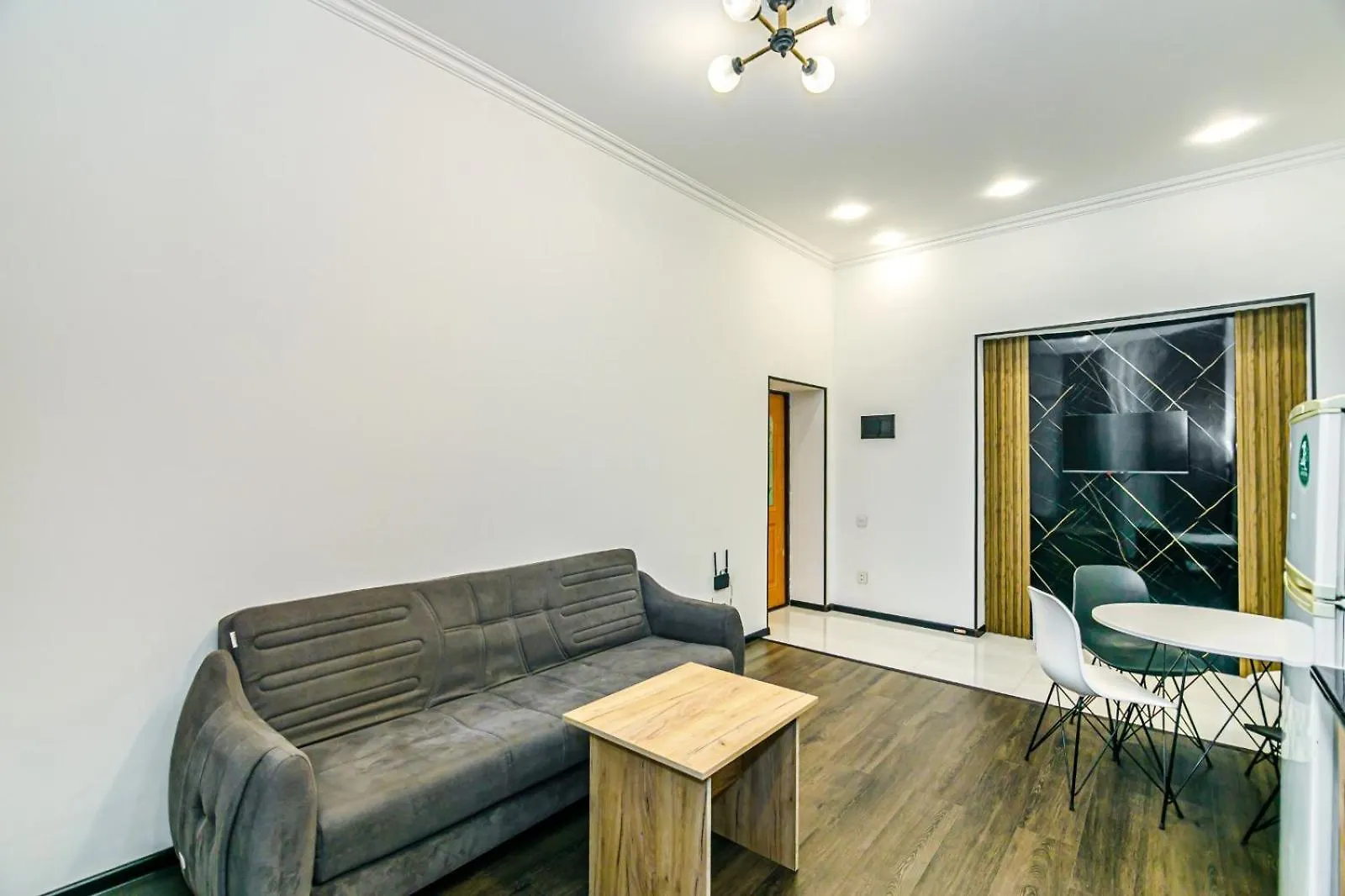 M Estate. 2 Room Home In Targovu Baku Appartement